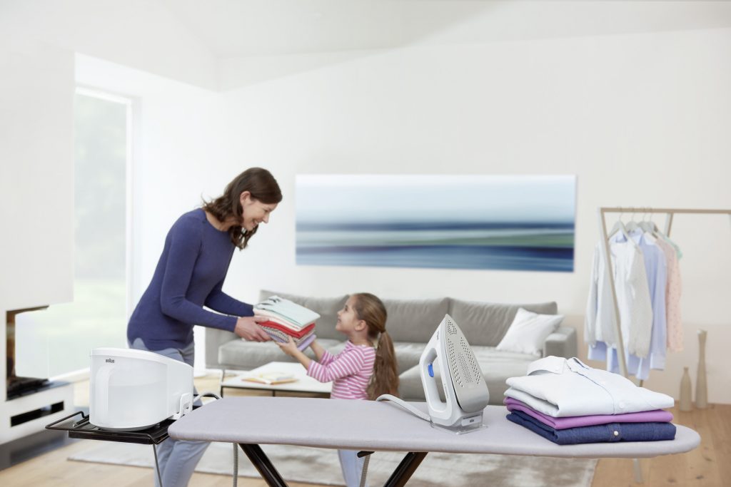 Braun CareStyle 3 Steam Generator Iron Review // TechNuovo.com