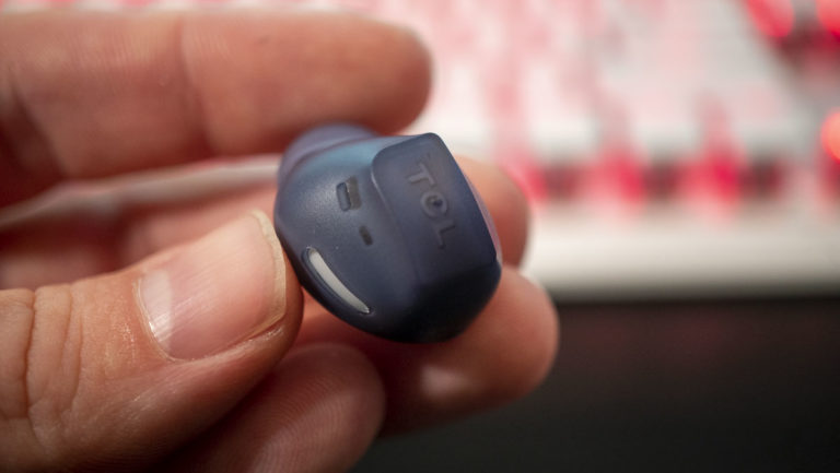 TCL SOCL500TWS Wireless Earbuds Review | TechNuovo