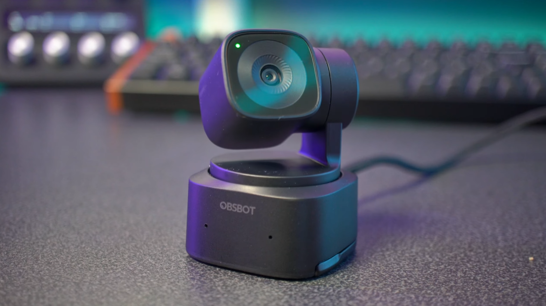 OBSBot Tiny SE 1080p Gimbal Webcam Review | TechNuovo